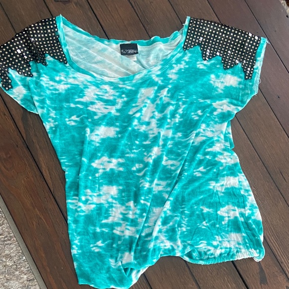 Daytrip Turquoise Tie-Dye Studded Sleeve Top size-S - Picture 4 of 6